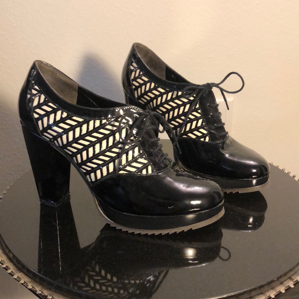 Black and White Lace Up Oxford Heels